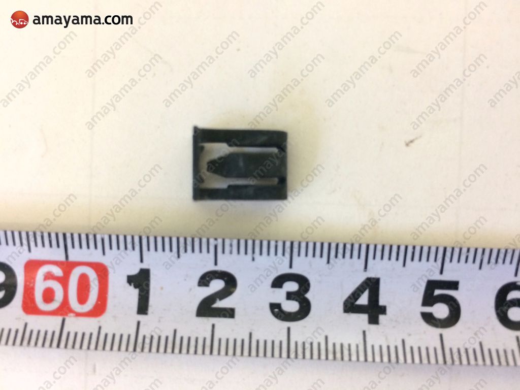 Buy Genuine Toyota 9046805017 (90468-05017) Clip. Prices, fast shipping,  photos, weight - Amayama